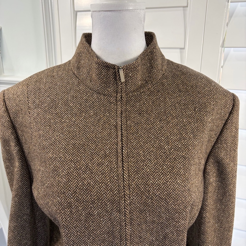 ANTONIO MELANI Brown Herringbone Wool Blazer (14) - Picture 4 of 8